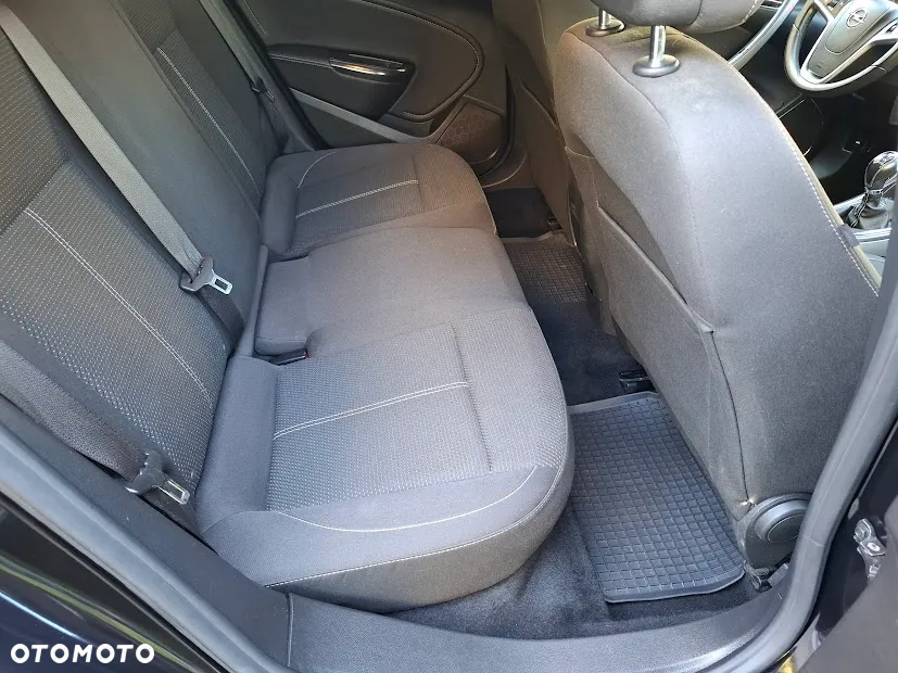 Opel Astra 1.4 Turbo Cosmo - 24