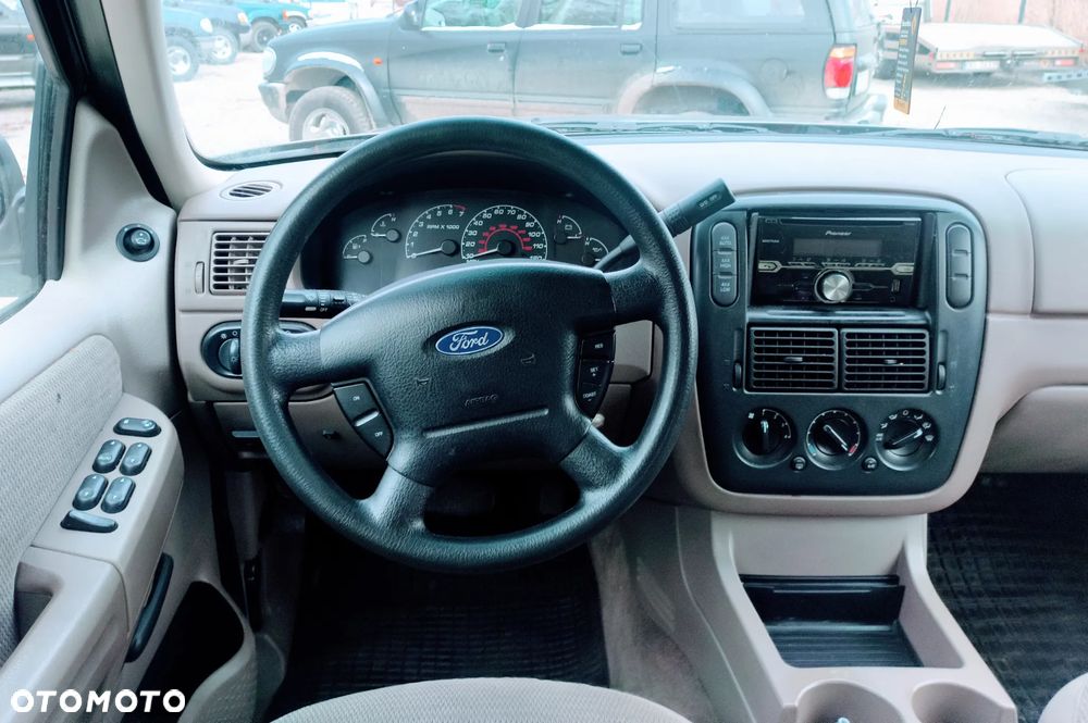 Ford Explorer 4.0 - 11
