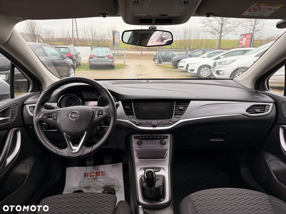Opel Astra 1.6 CDTI Enjoy - 28