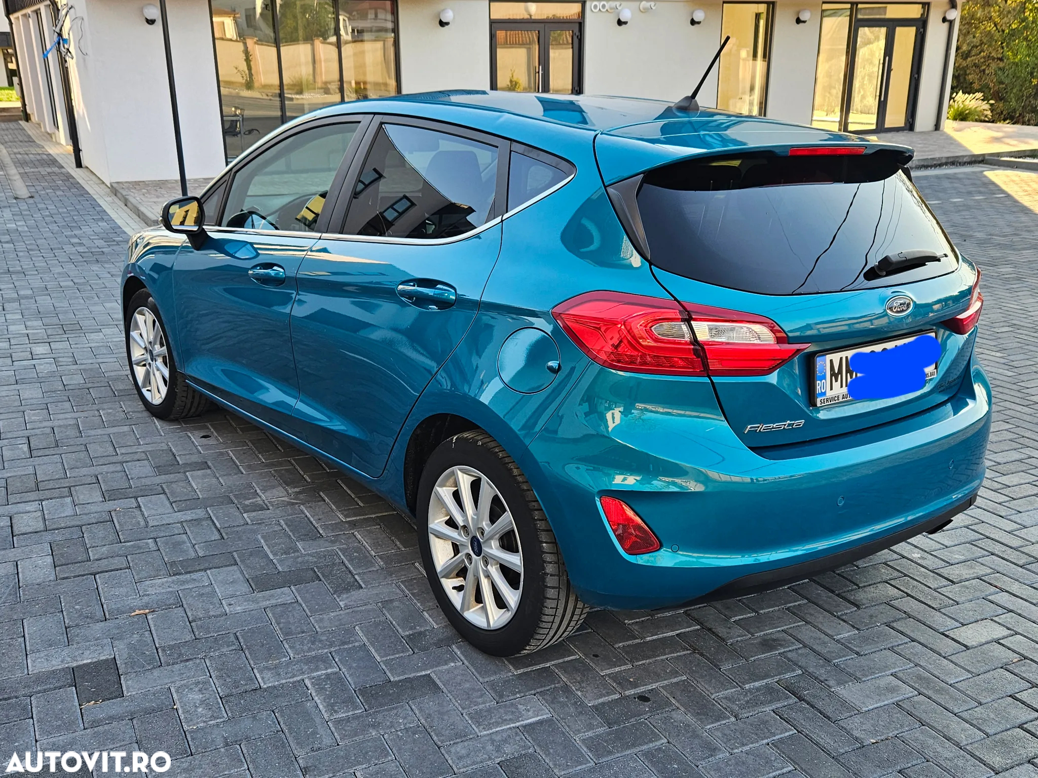 Ford Fiesta 1.0 EcoBoost Titanium - 4