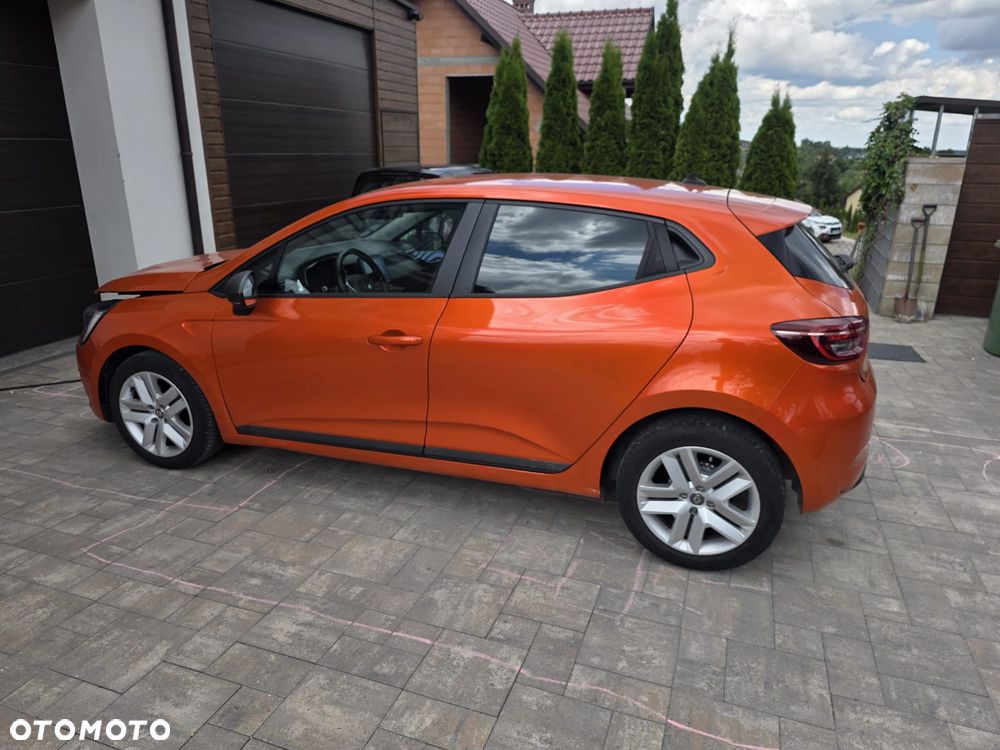 Renault Clio TCe 90 INTENS - 9