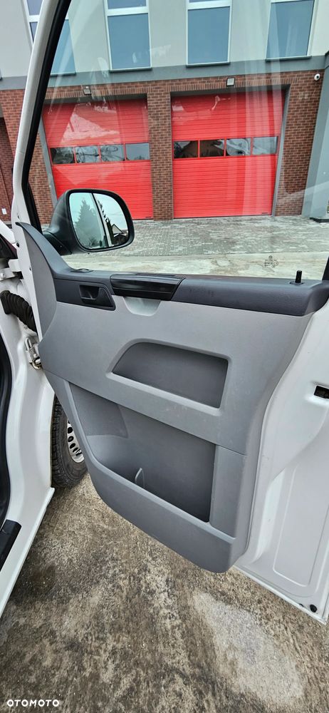 Volkswagen Transporter - 13