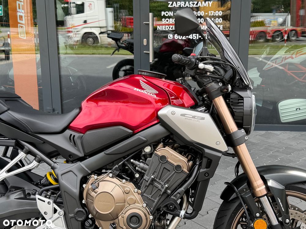 Honda CB - 10