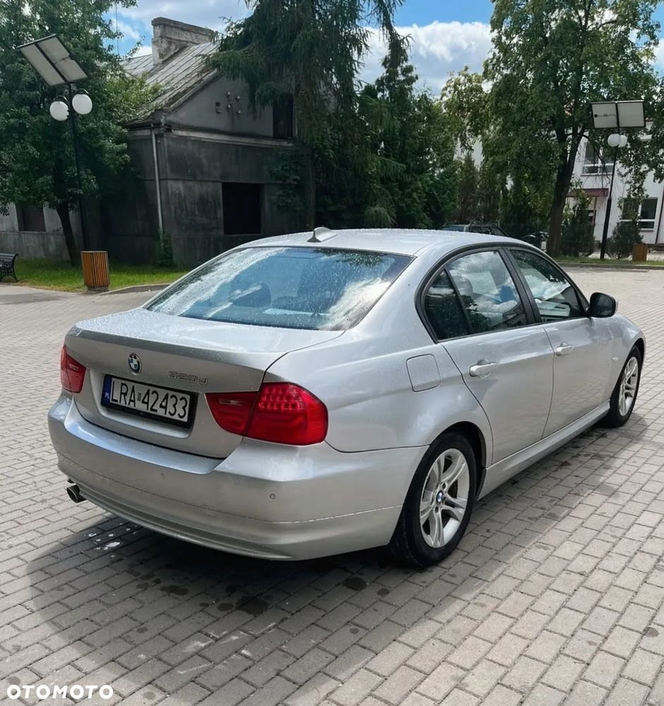 BMW Seria 3 320d - 5