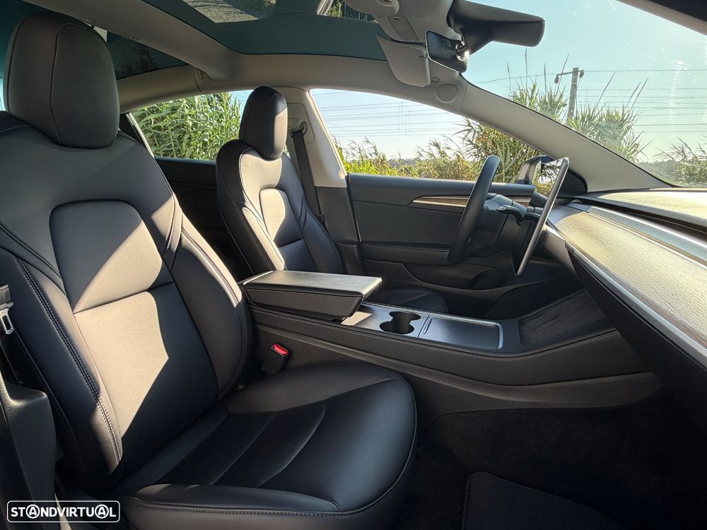 Tesla Model 3 Standard Range Plus RWD - 30