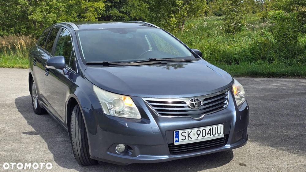 Toyota Avensis 1.8 Sol - 1