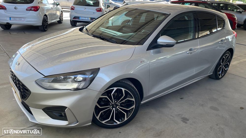 Ford Focus 1.0 EcoBoost S&S ST-LINE - 28