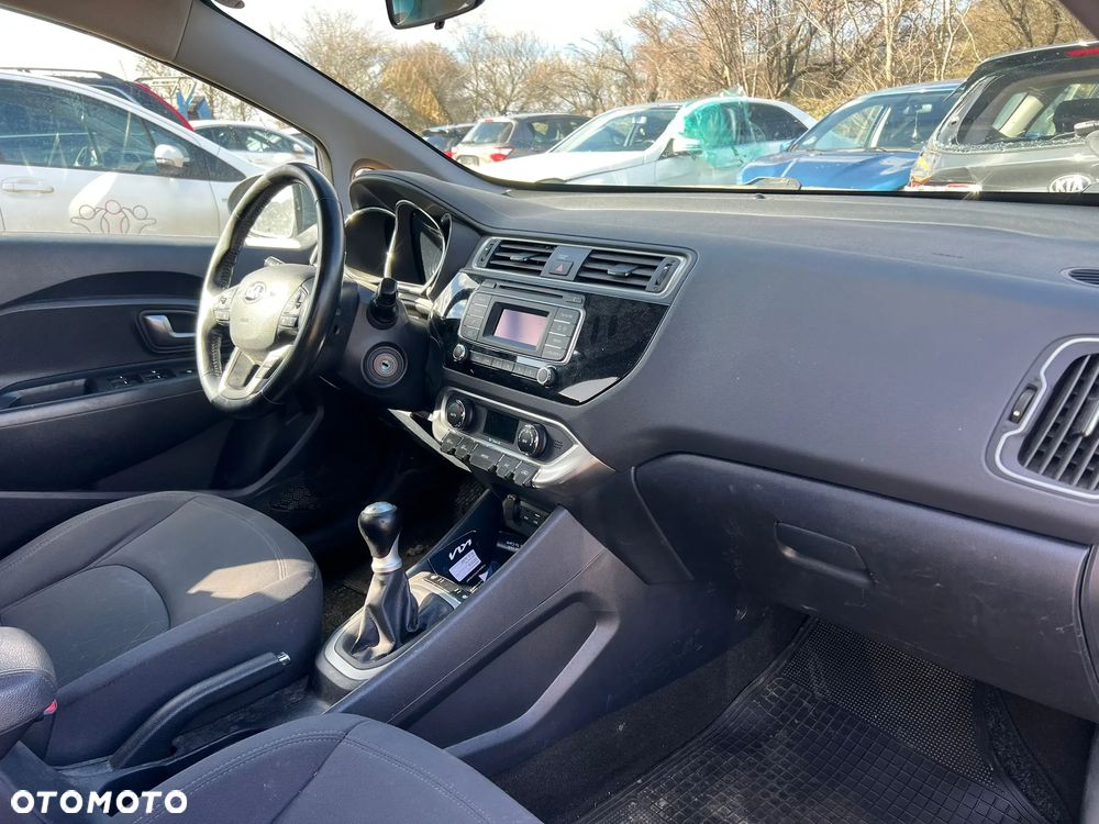 Kia Rio 1.2 Attract - 3