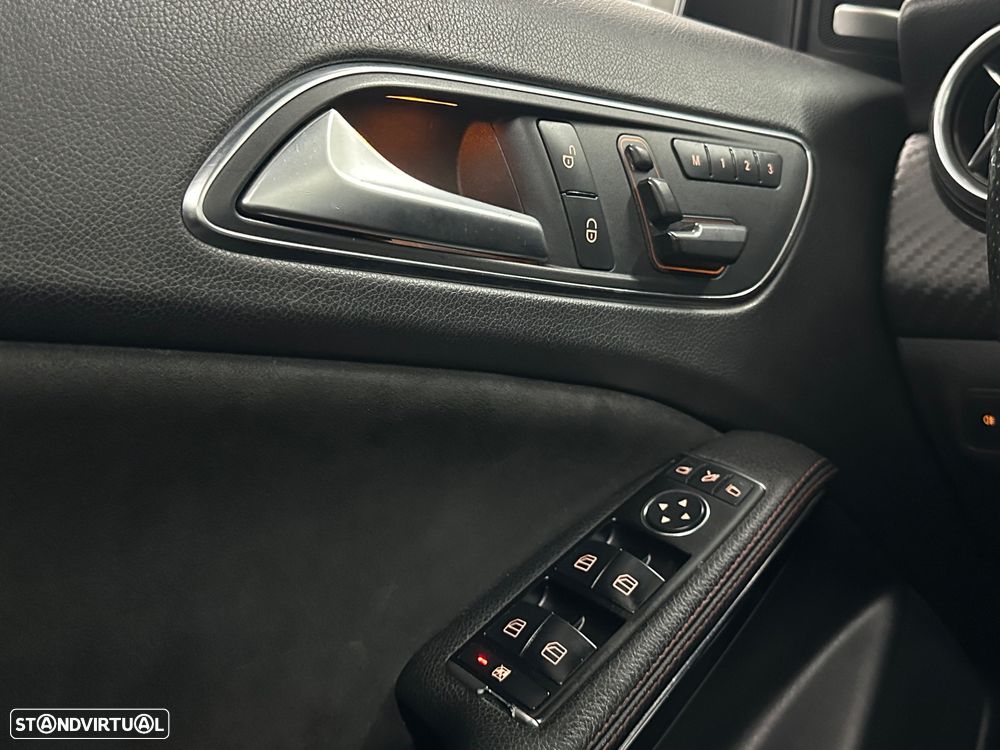 Mercedes-Benz A 200 CDi BE AMG Line - 19