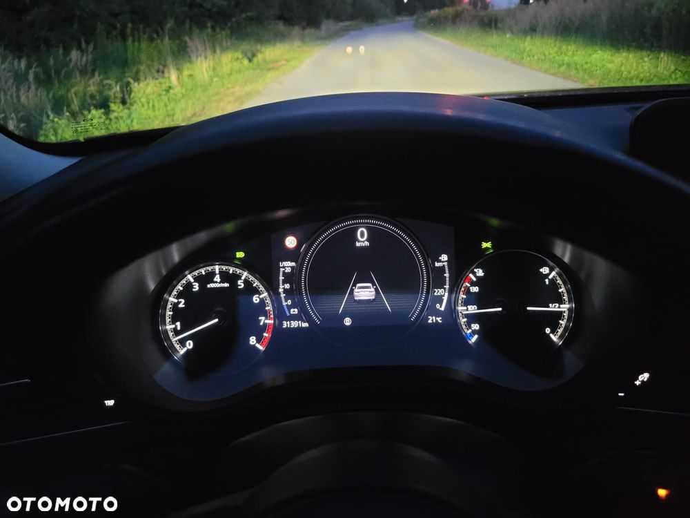 Mazda 3 e-SKYACTIV-G 122 M HYBRID EXCLUSIVE-LINE - 9