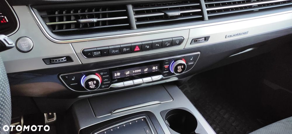 Audi Q7 - 10