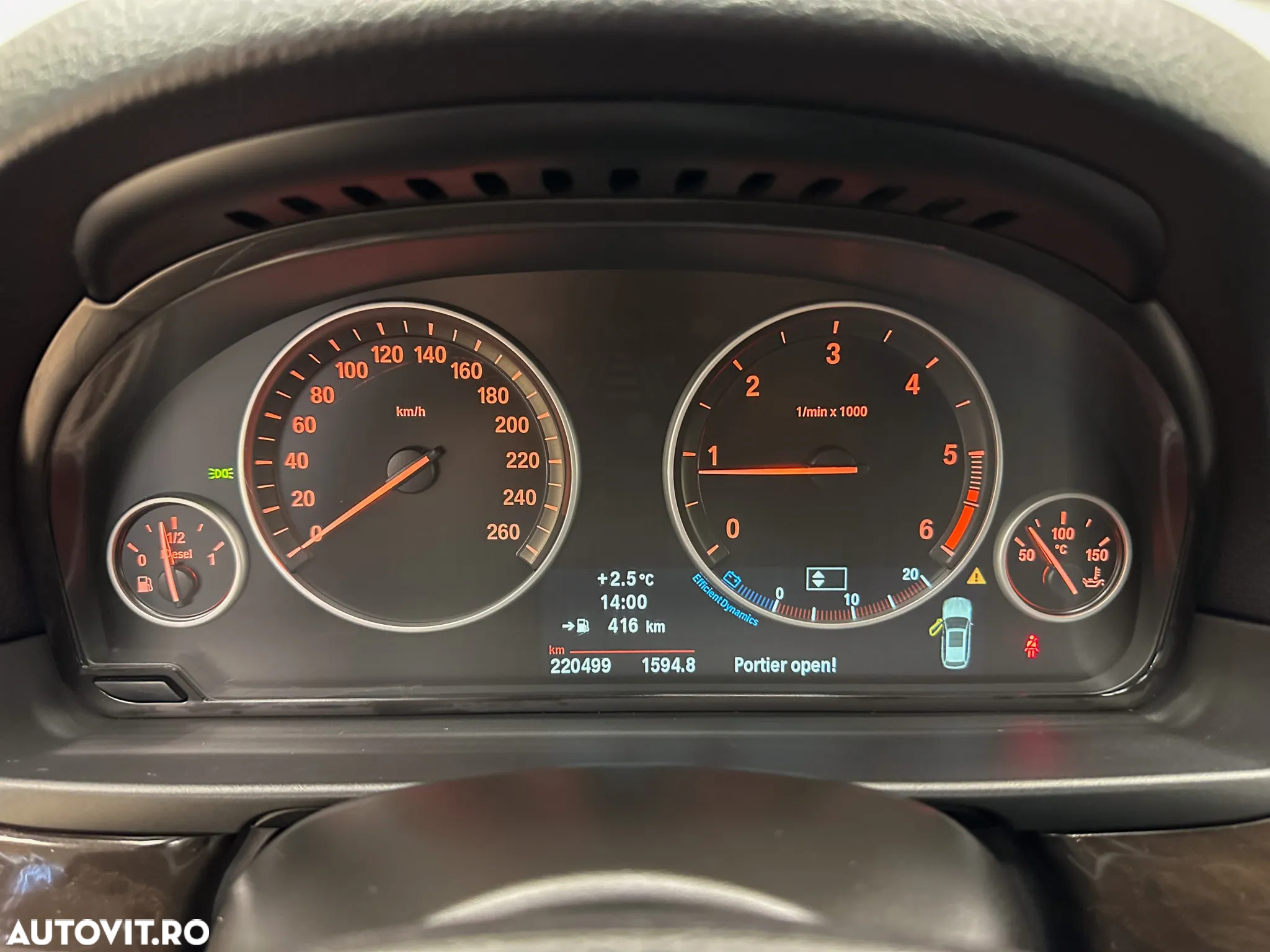 BMW Seria 5 520d Touring - 25