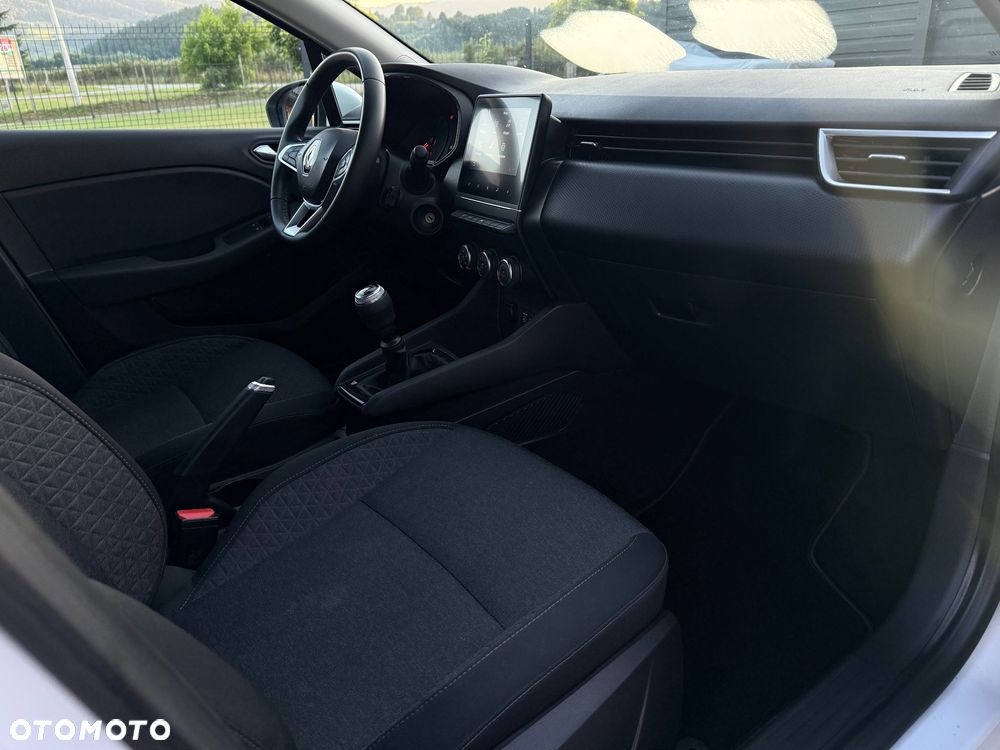 Renault Clio TCe 100 BUSINESS EDITION - 29
