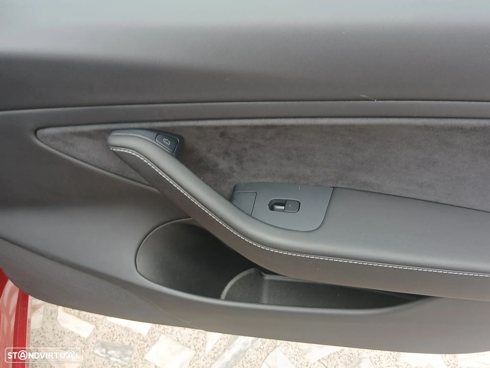 Tesla Model 3 Long Range AWD Dual Motor - 26