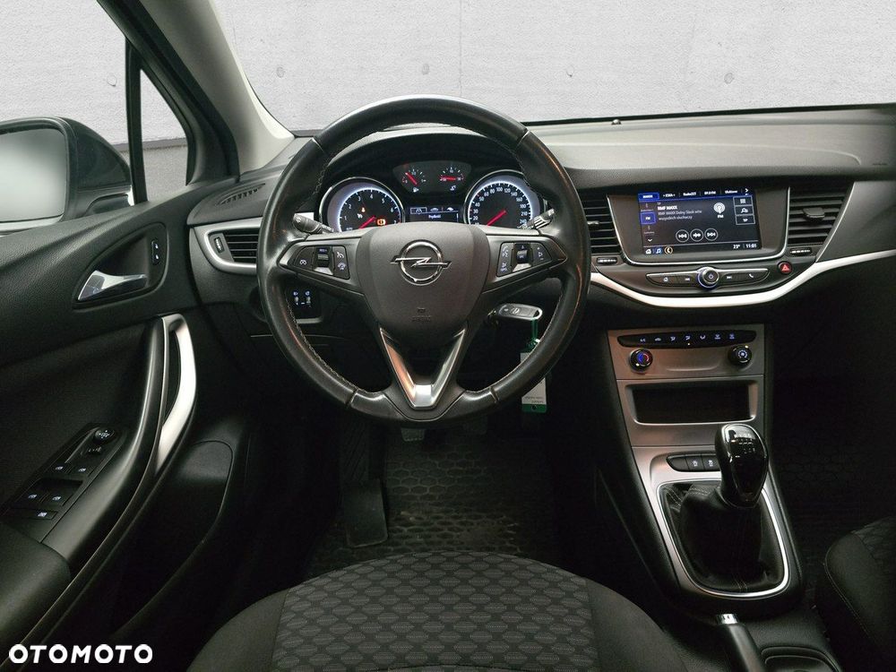 Opel Astra - 11