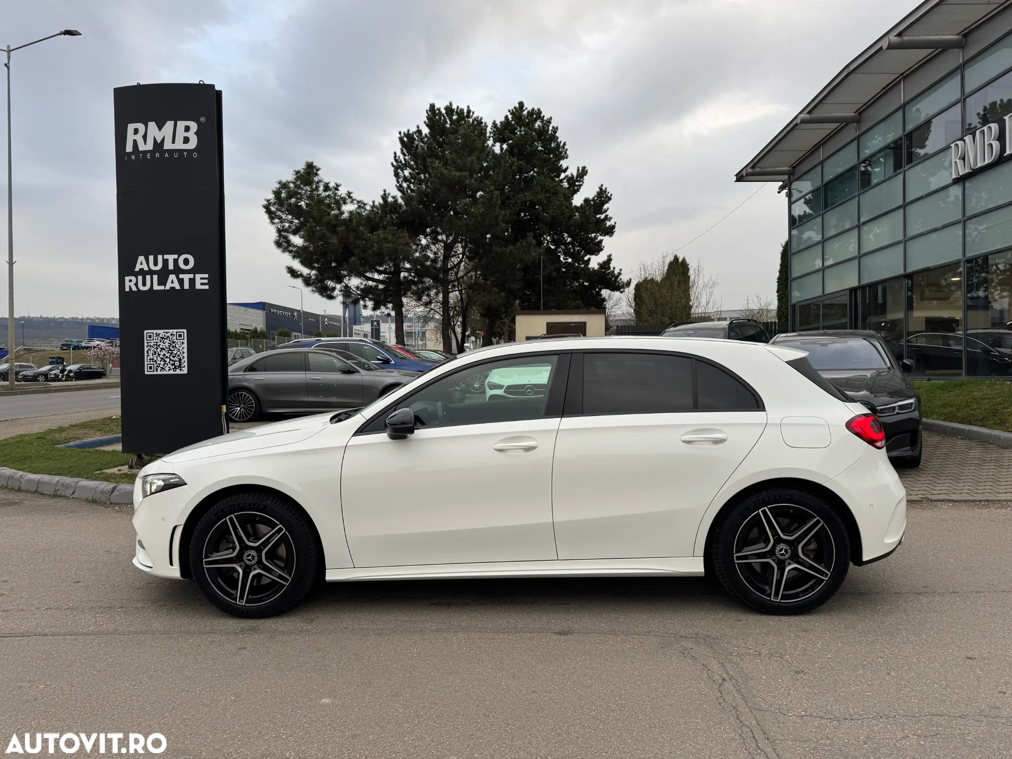 Mercedes-Benz A 250 e 8G-DCT Edition AMG Line - 11