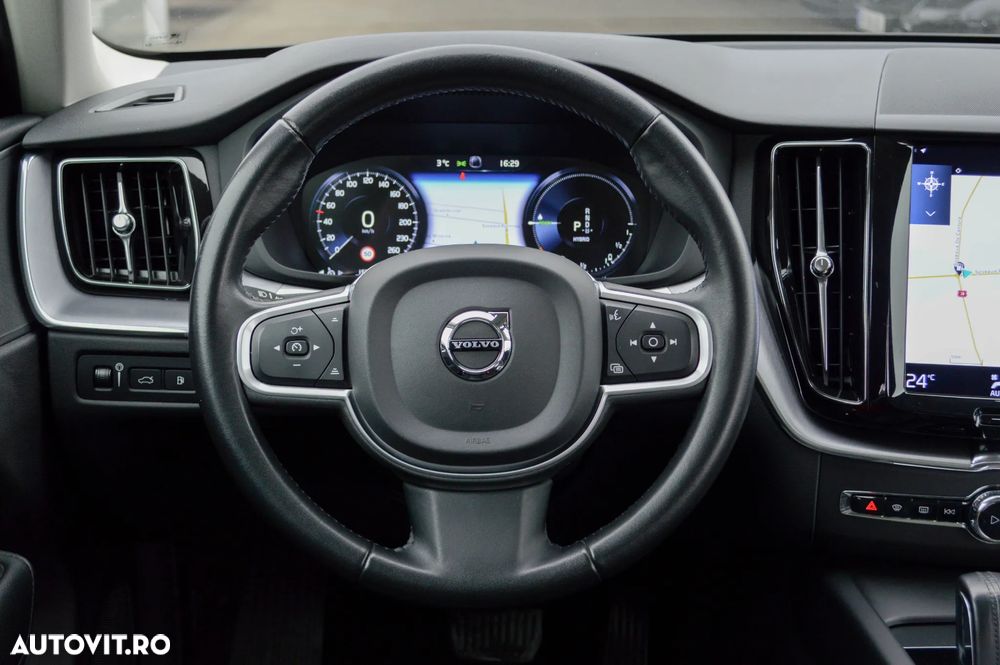 Volvo XC 60 T6 AWD Recharge Geartronic Inscription - 22