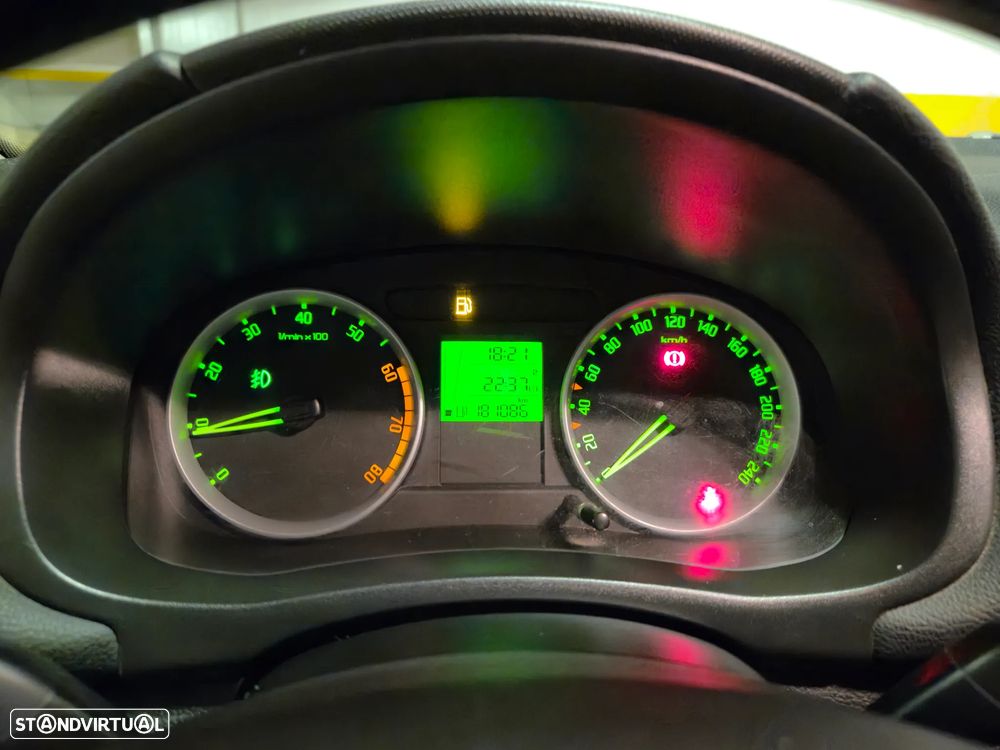 Skoda Fabia Break 1.2 Ambiente - 10