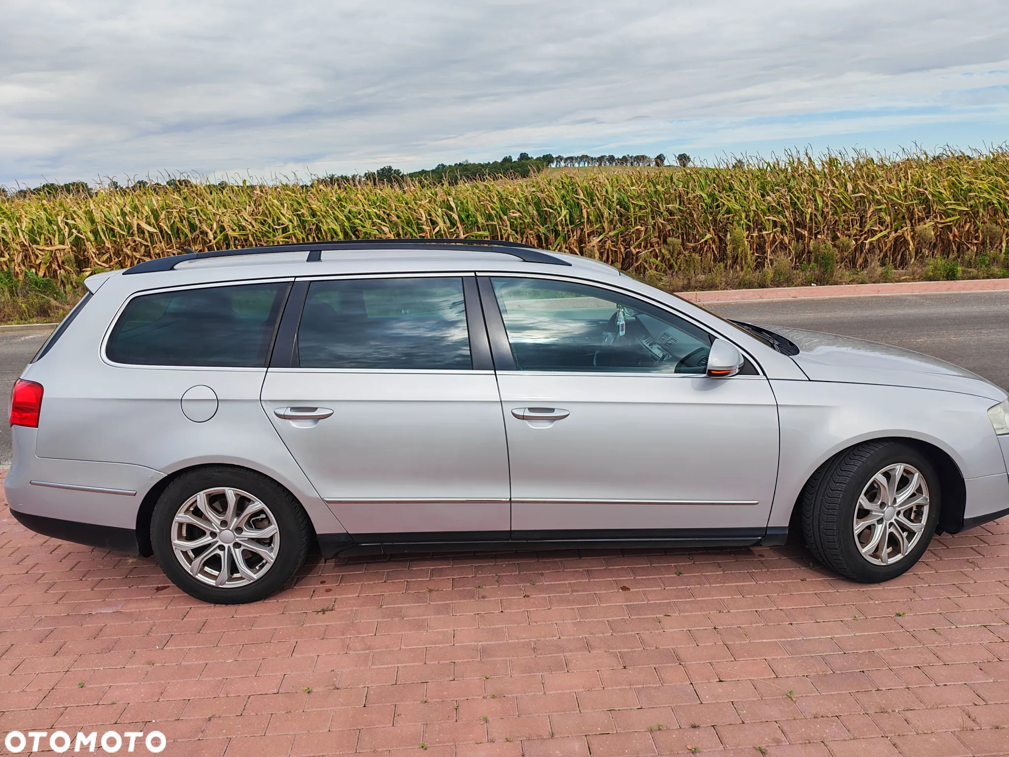 Volkswagen Passat 2.0 TDI Comfortline - 7