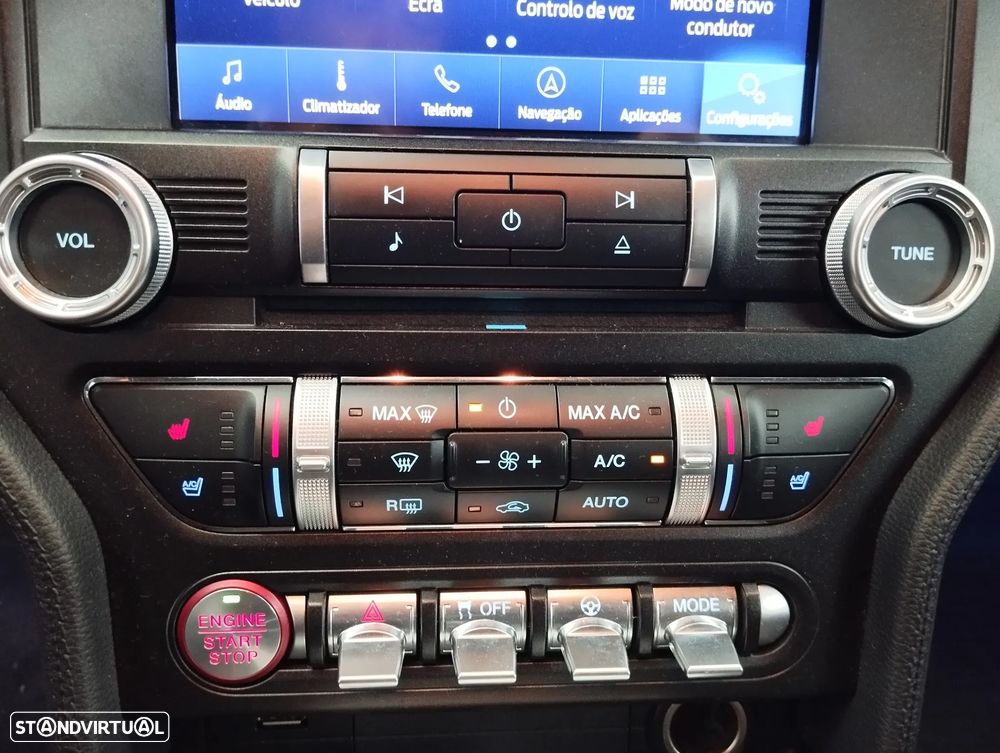 Ford Mustang 2.3i EcoBoost - 42