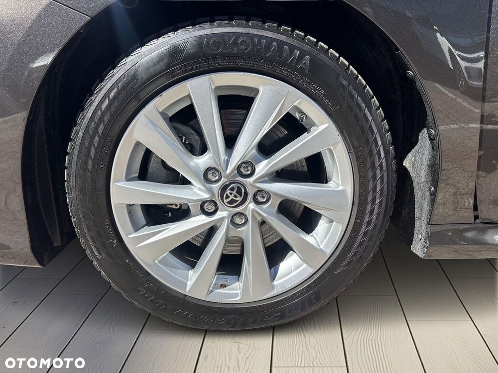 Toyota Camry 2.5 Hybrid Comfort CVT - 21