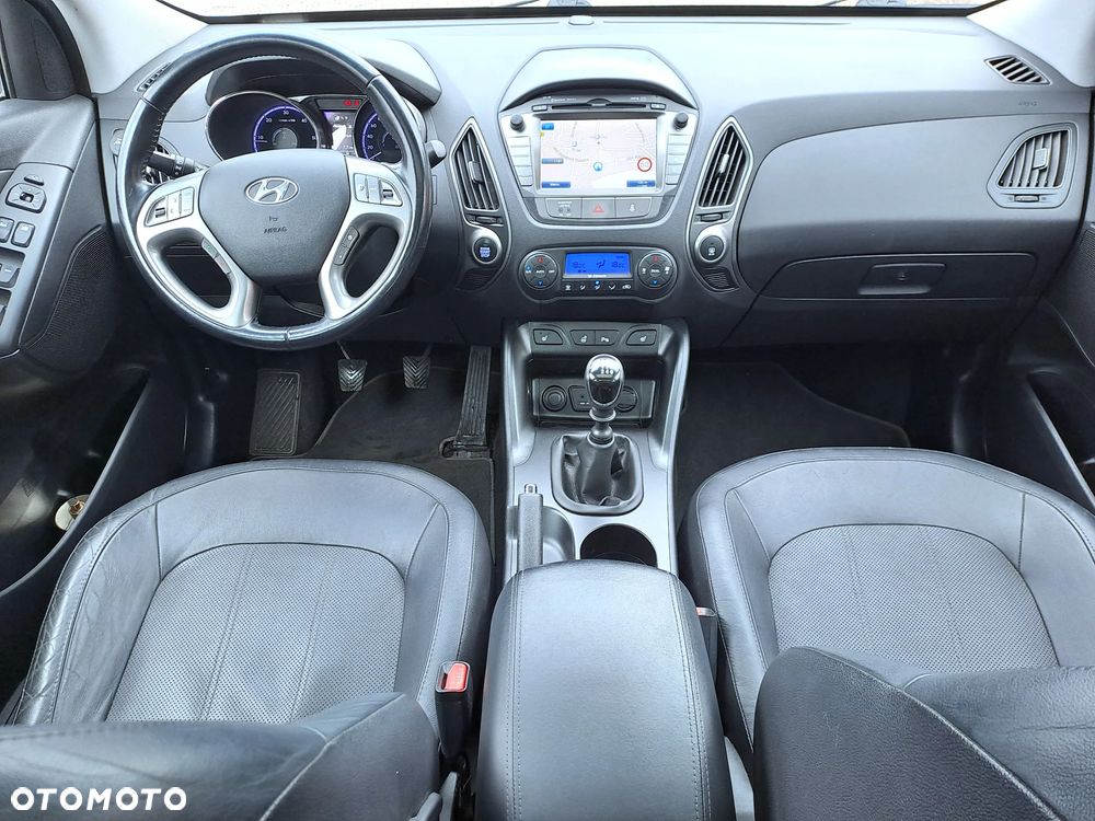 Hyundai ix35 2.0 CRDi Premium 2WD - 17