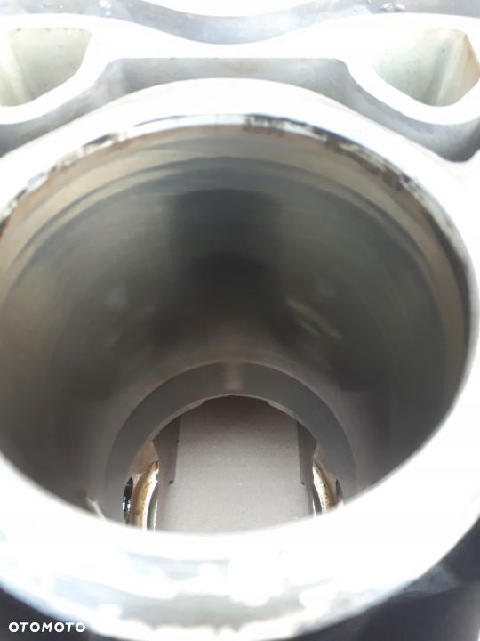 BMW E90 320i 2.0 N43B20A BLOK SILNIKA PODSTAWA - 15