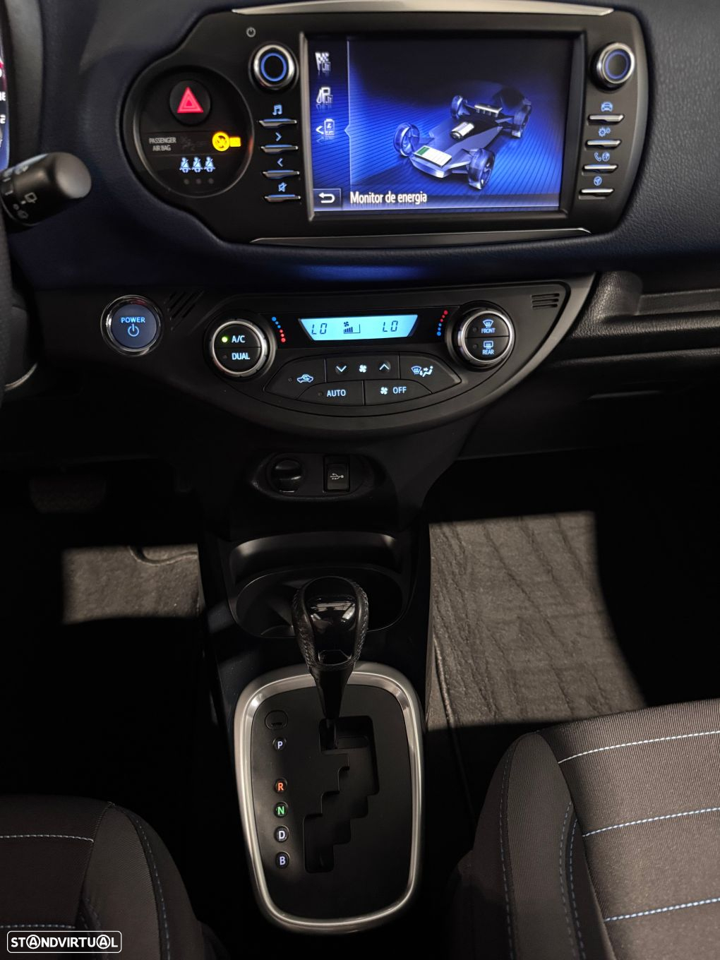 Toyota Yaris 1.5 HSD Exclusive+P.Luxury - 18