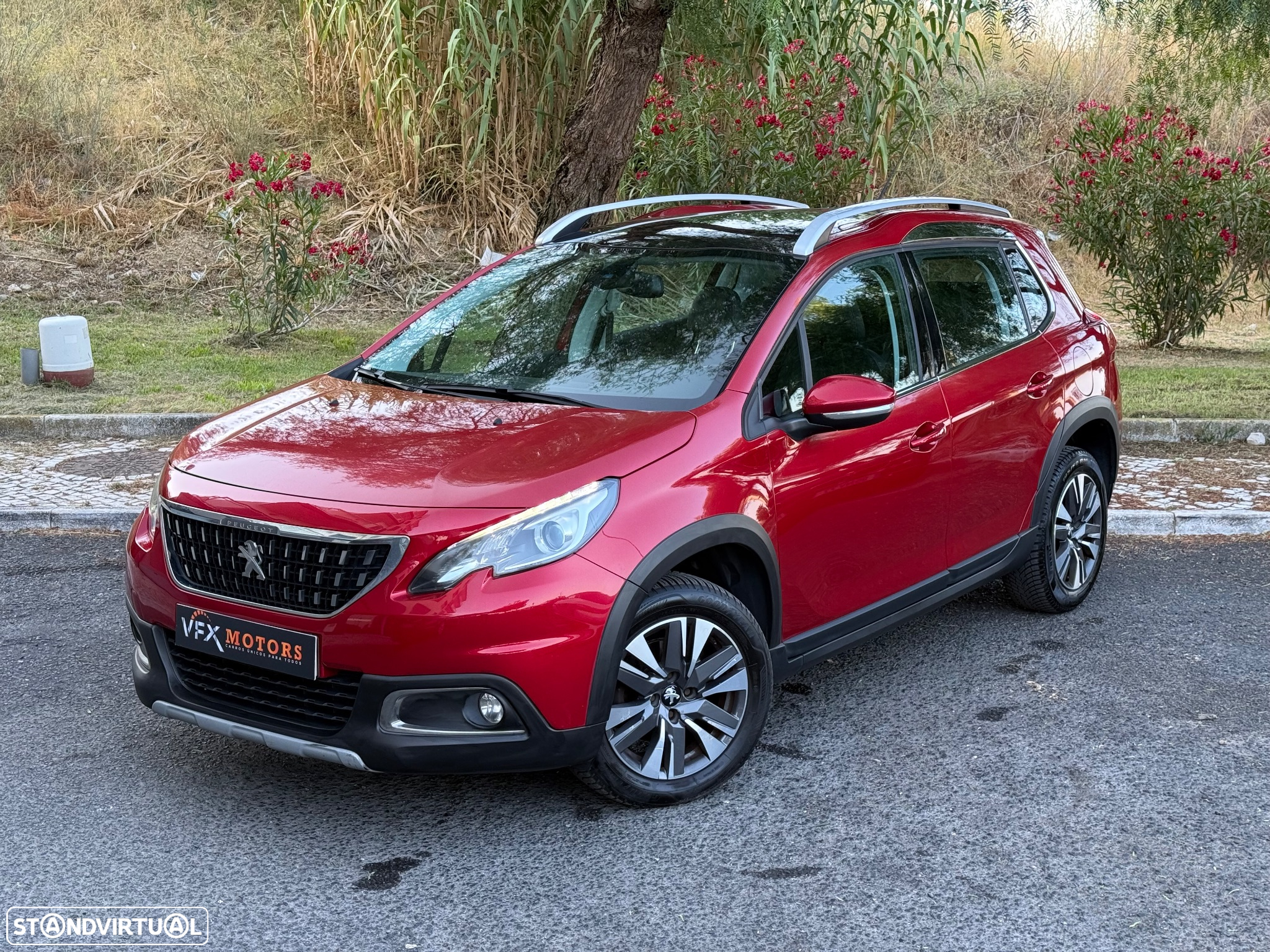 Peugeot 2008 1.6 BlueHDi Allure - 2
