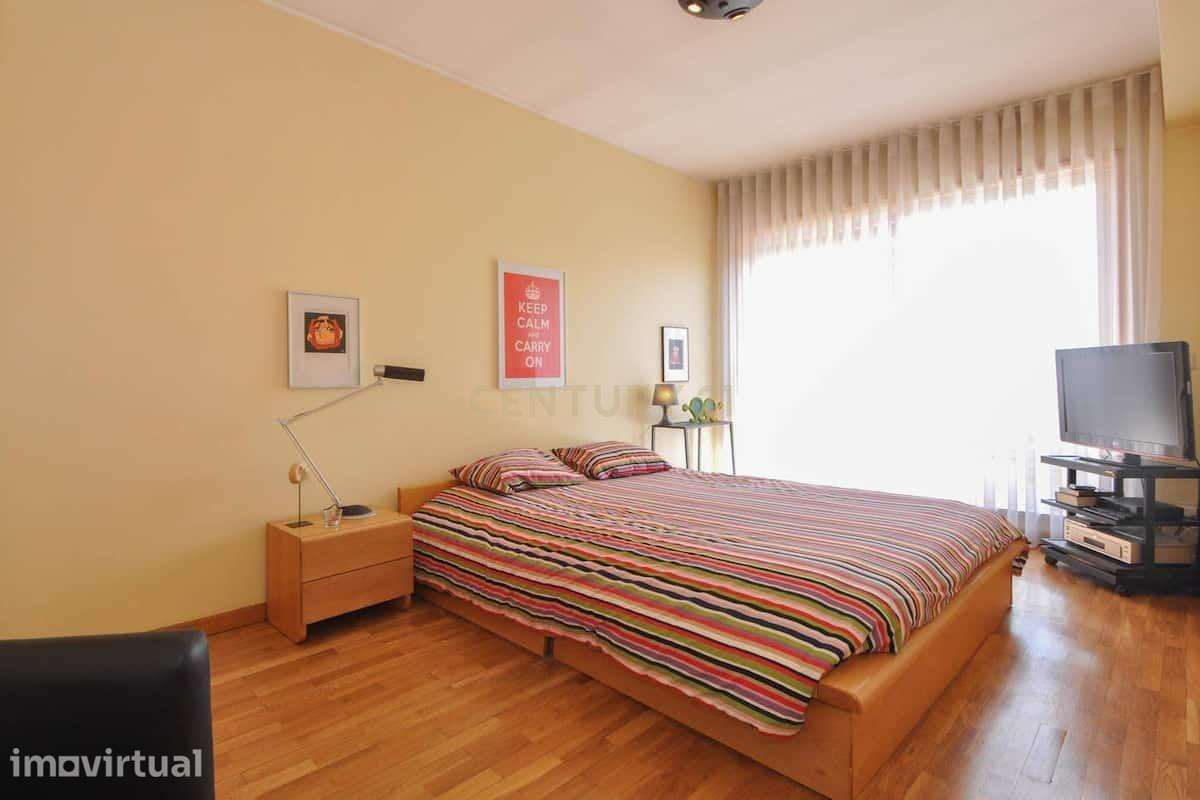Apartamento T1 localizado junto a Costa Cabral, perto dos Polos Univer - Grande imagem: 4/7