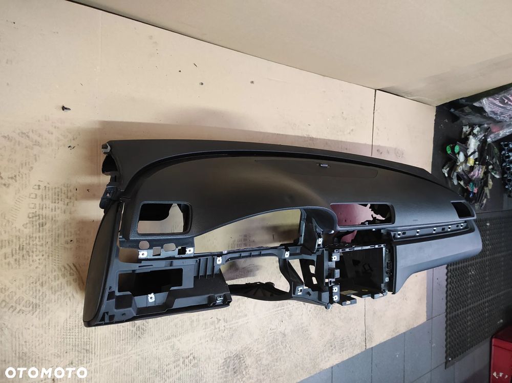 DESKA ROZDZIELCZA KOKPIT KONSOLA VW PASSAT B7 CC CZARNA AIRBAG ORGINALNA CLIMATRONIC WYSYŁKA !!!! - 3