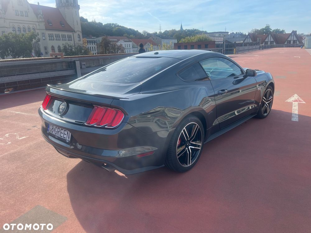 Ford Mustang 5.0 V8 GT - 6
