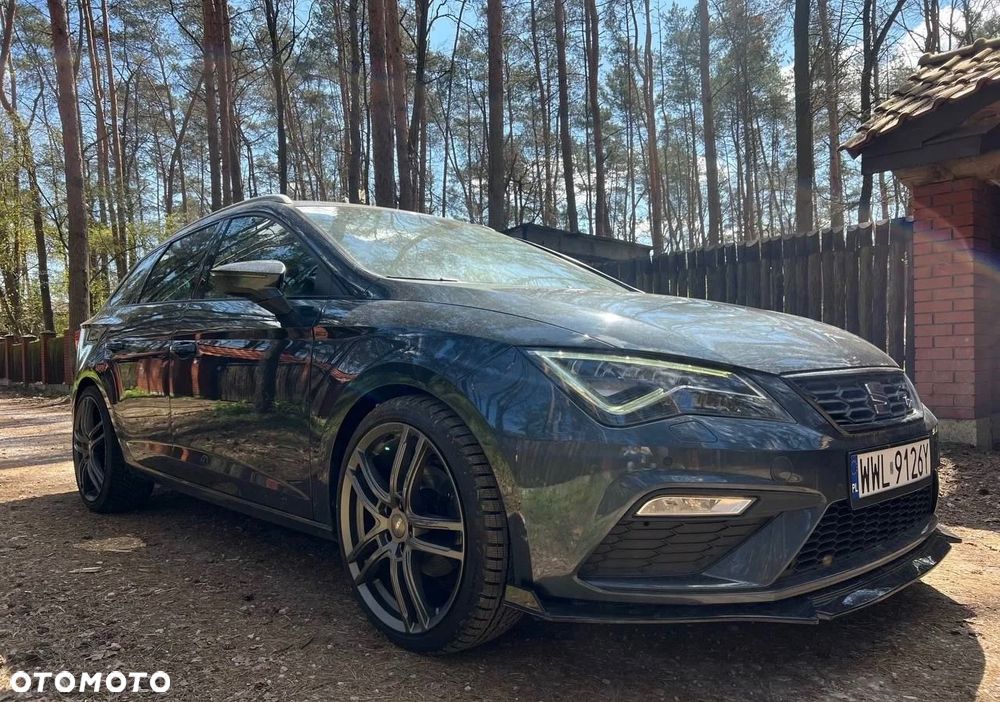 Seat Leon Sportstourer 1.5 eTSI ACT OPF DSG FR - 4