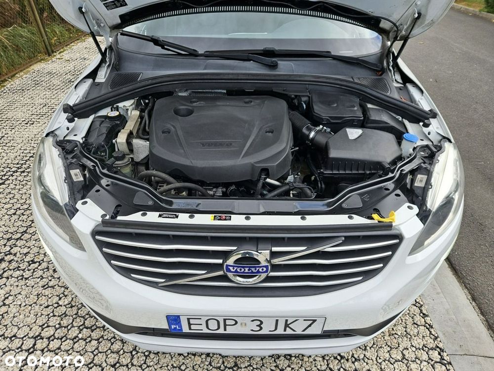 Volvo XC 60 D3 Geartronic Momentum - 30