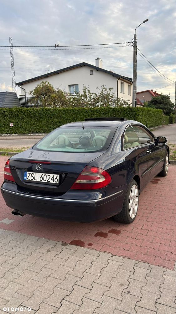 Mercedes-Benz CLK - 4