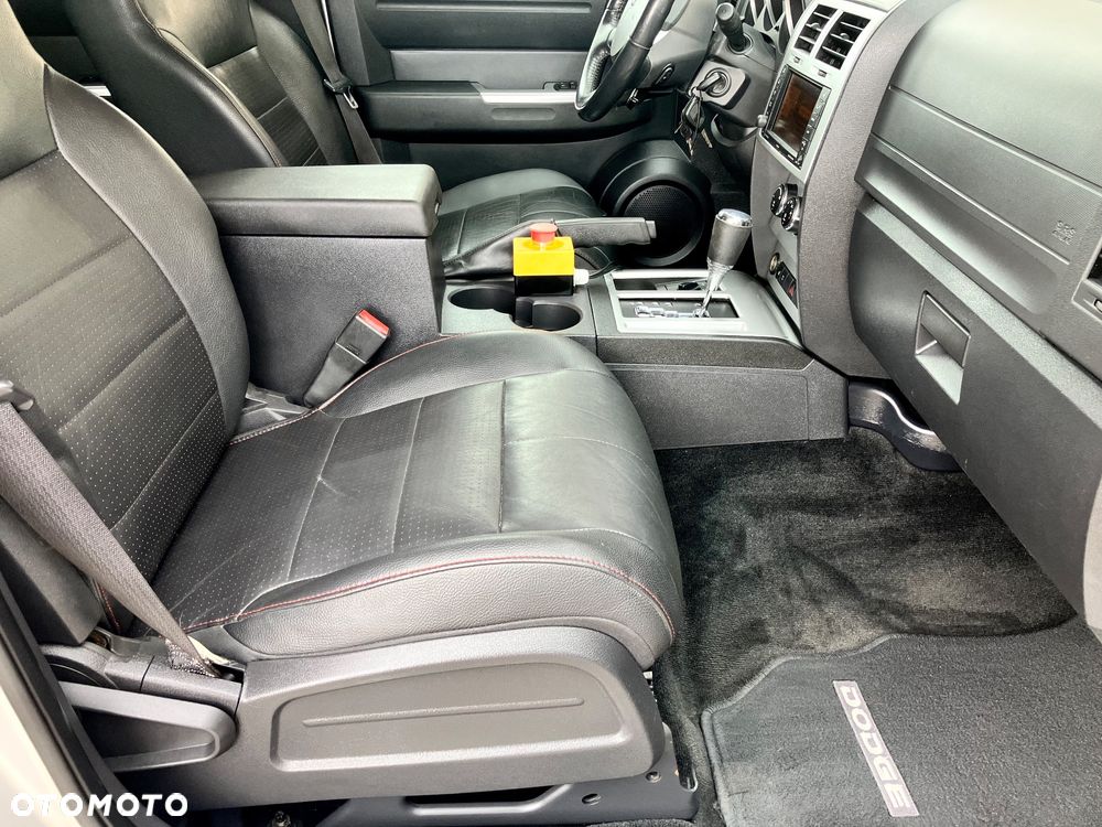 Dodge Nitro 2.8 CRD DPF Automatik R/T - 23