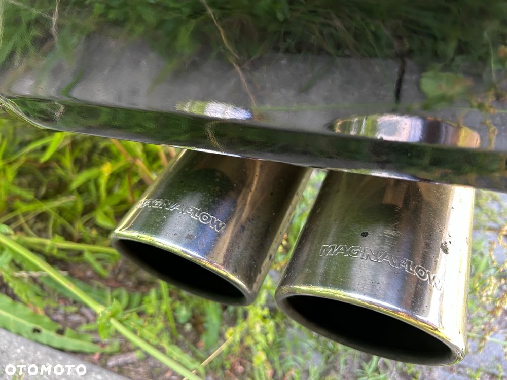 Chevrolet Corvette - 10