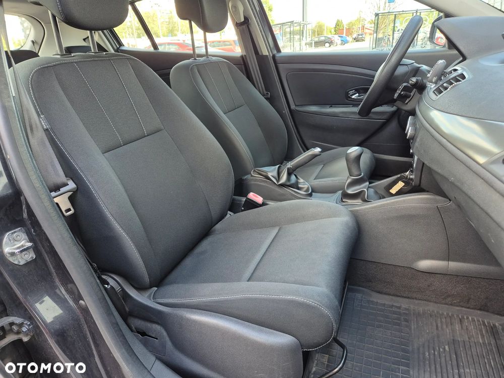 Renault Megane 1.6 16V 100 J'taime - 8