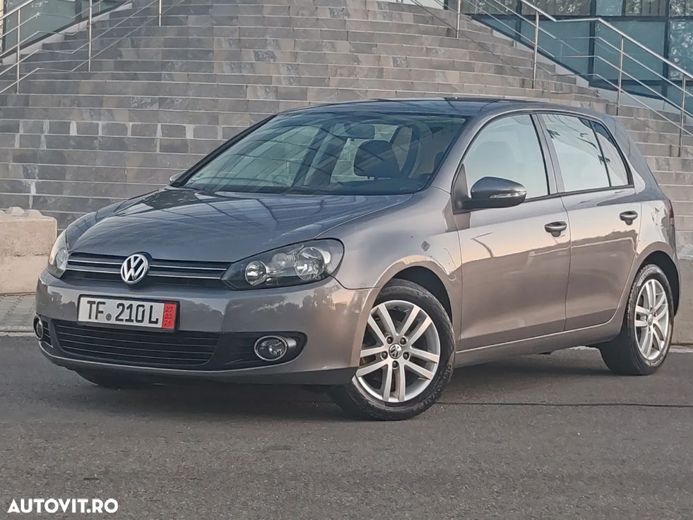 Volkswagen Golf 2.0 TDI Highline - 1