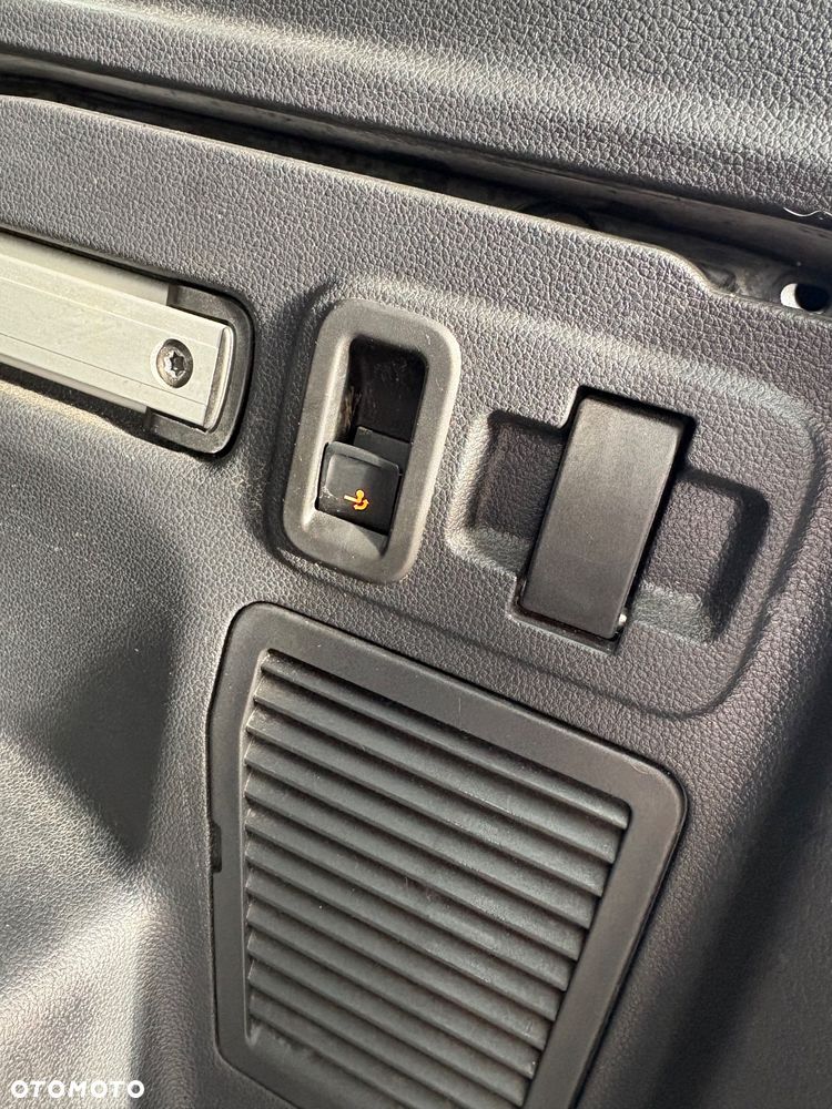 Volkswagen Touran 1.6 TDI BMT SCR Comfortline - 21