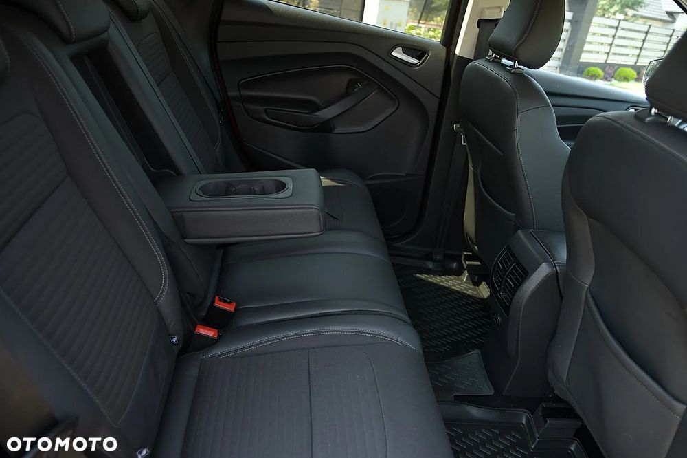 Ford Kuga 2.0 TDCi 4x4 Titanium - 26