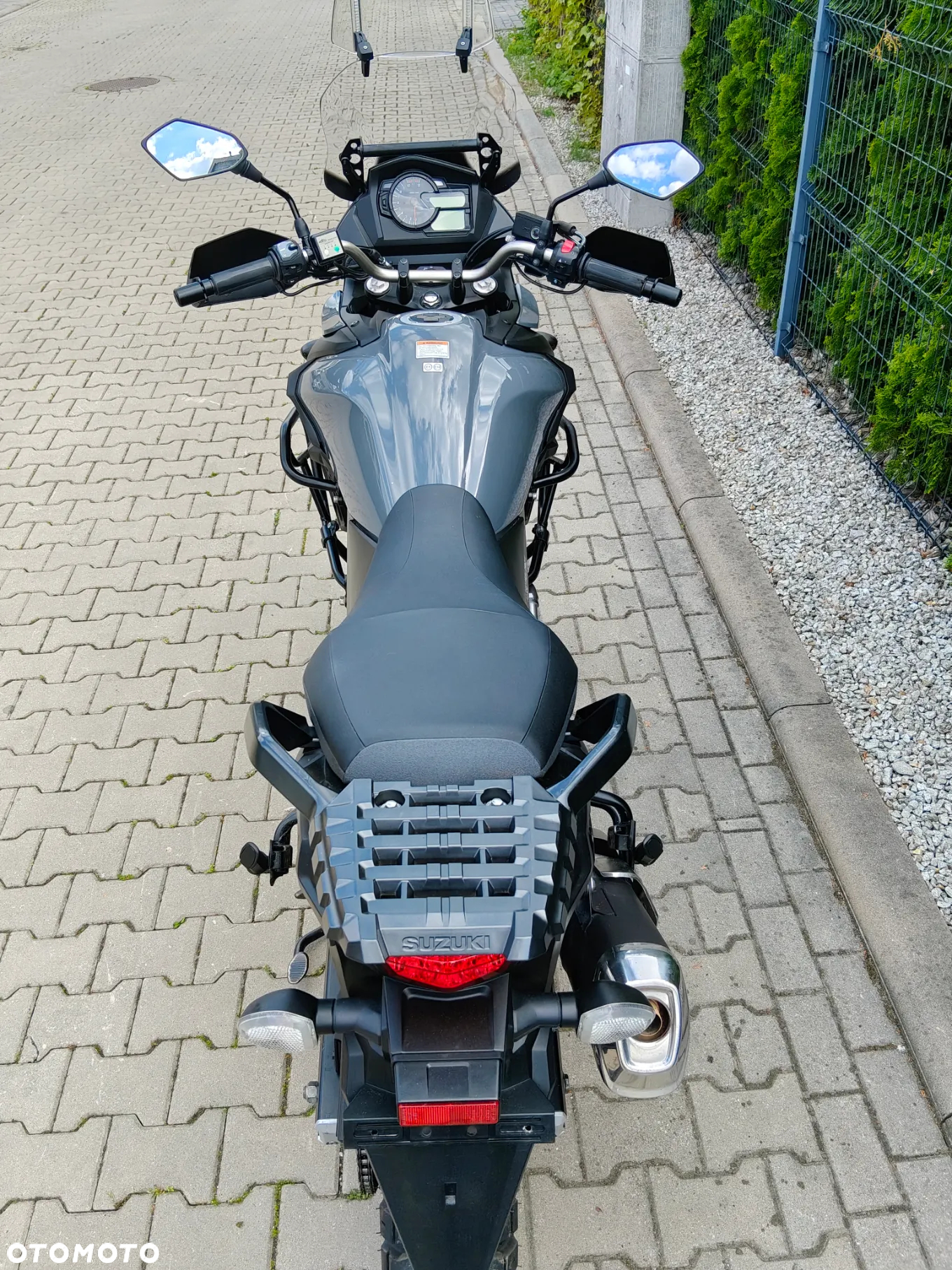 Suzuki V-STROM - 6