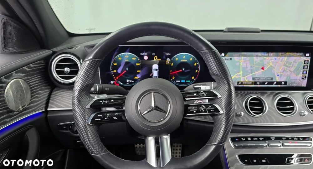 Mercedes-Benz Klasa E 300 9G-TRONIC - 7