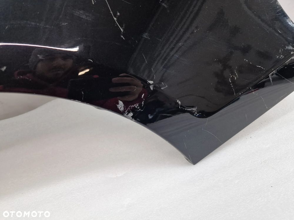 BMW E87 / E88 / E81 04- LEWY BŁOTNIK PRZEDNI PRZÓD , NR AUKCJI BŁ35 - 12