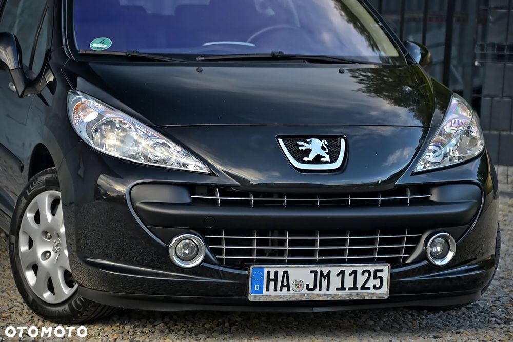 Peugeot 207 - 15