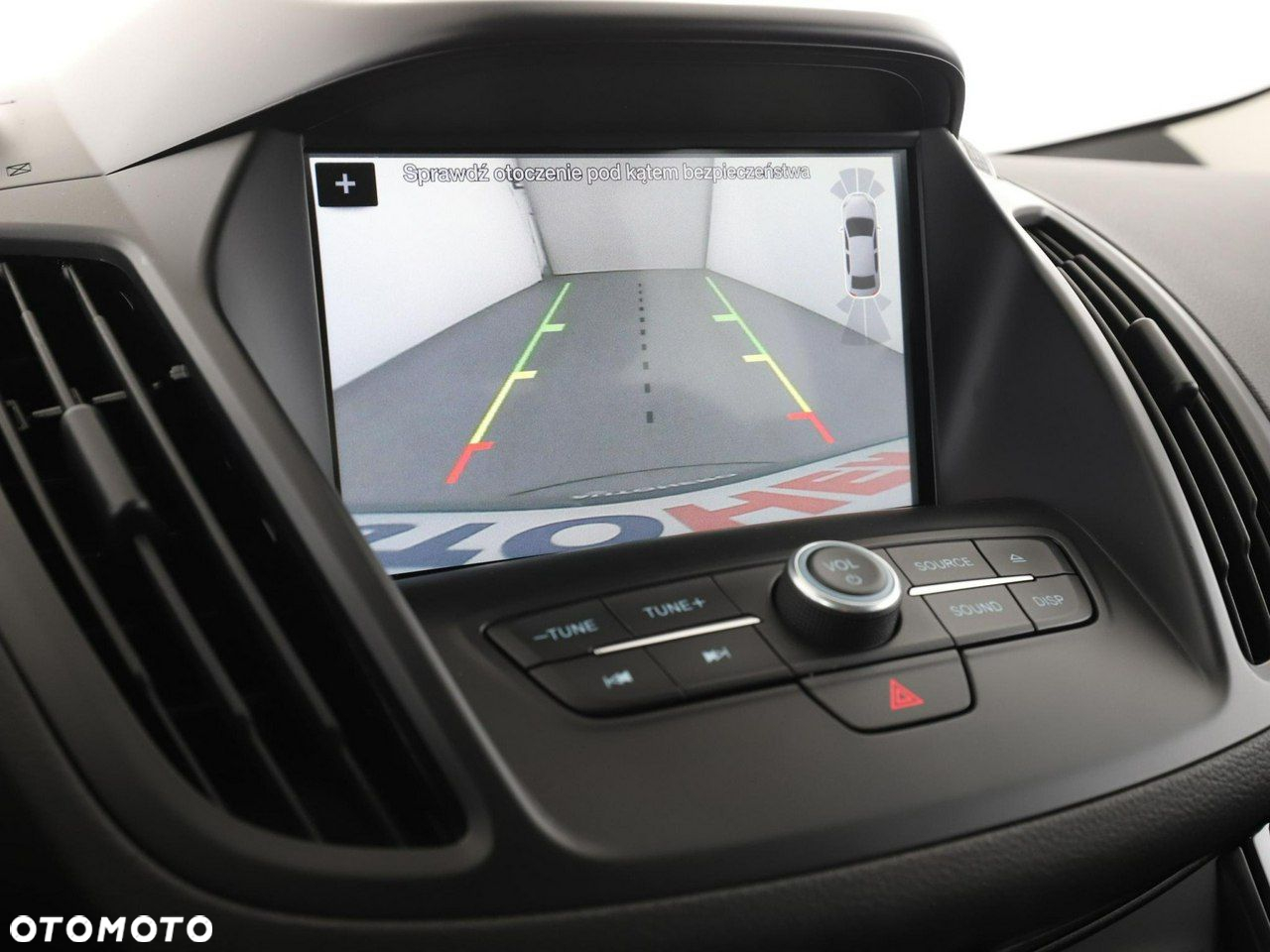 Ford Kuga 1.5 EcoBoost 4x4 Titanium - 24