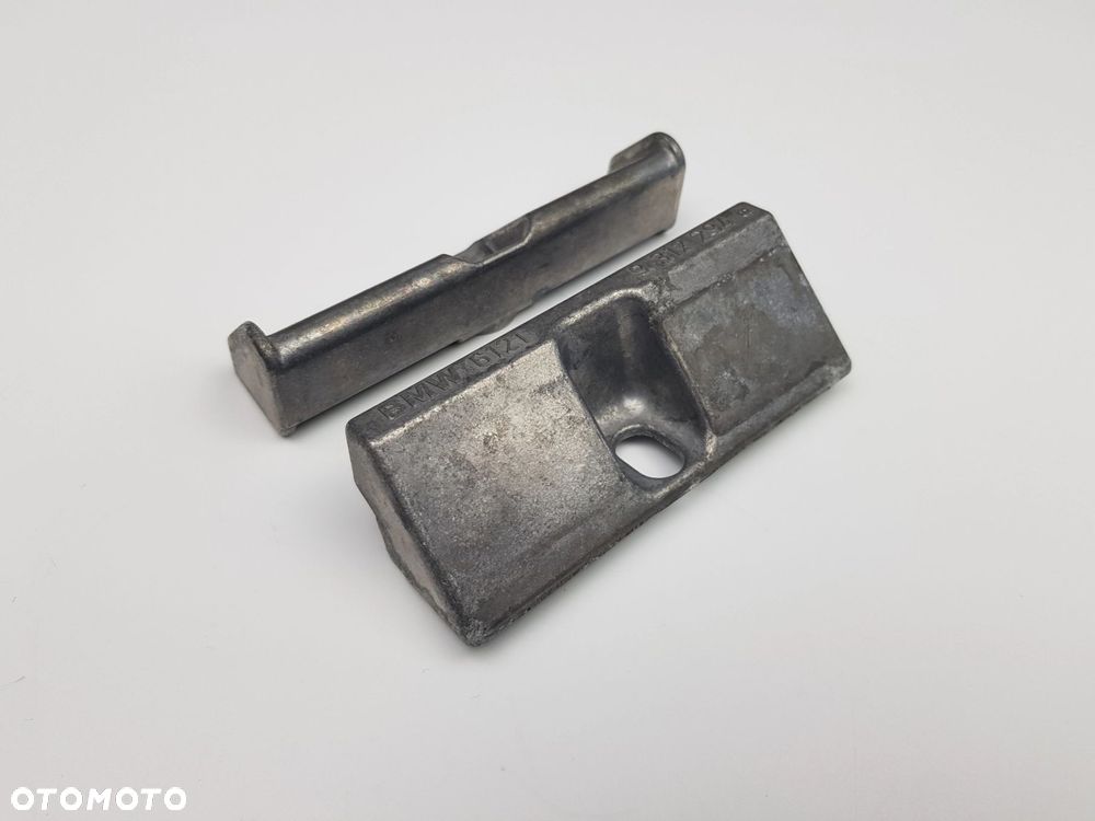 Mocowanie akumulatora BMW X1 F48 X2 F39 B38 1.5i 9312294 - 2