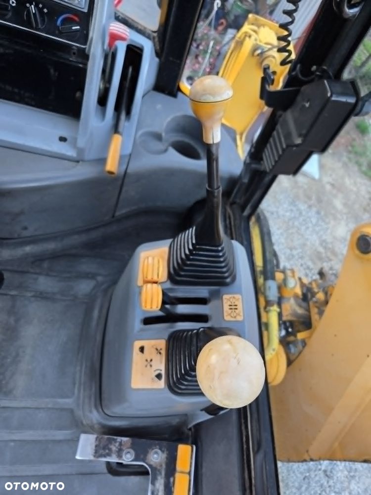JCB 3CX - 14