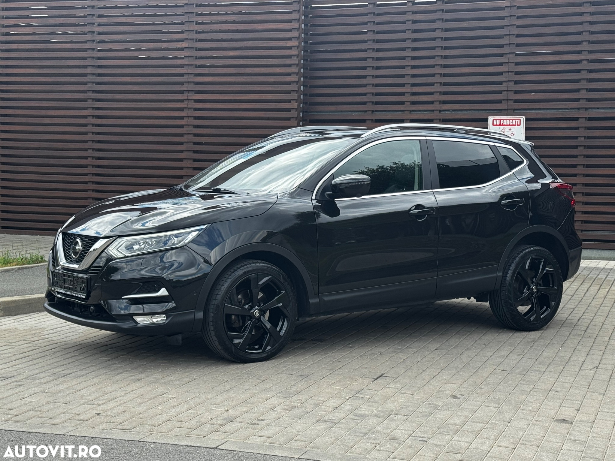 Nissan Qashqai 1.3 DIG-T DCT TEKNA - 4
