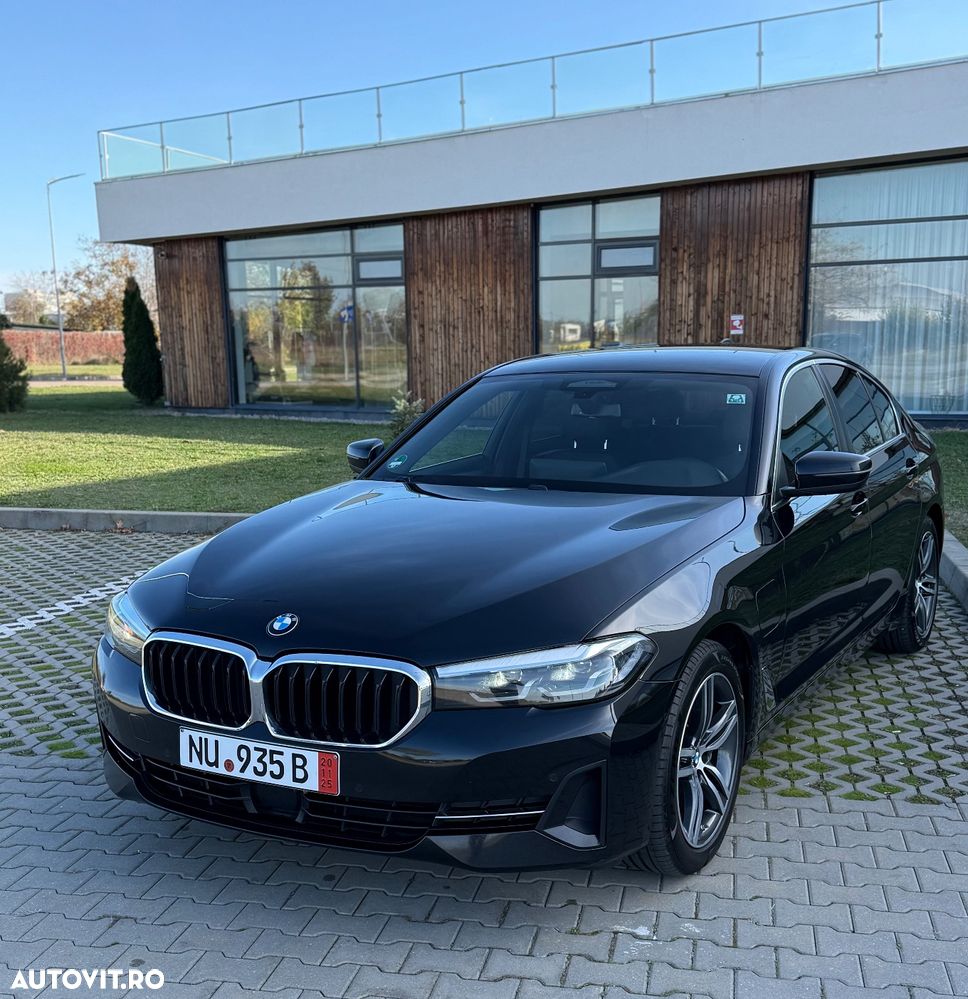 BMW Seria 5 520i AT MHEV - 4